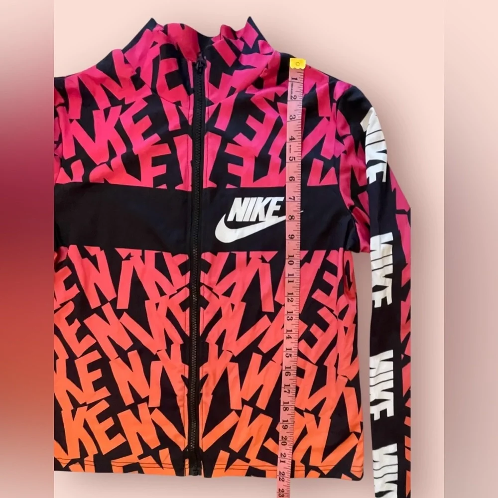 Nike Jacket - Picture 2 of 8
